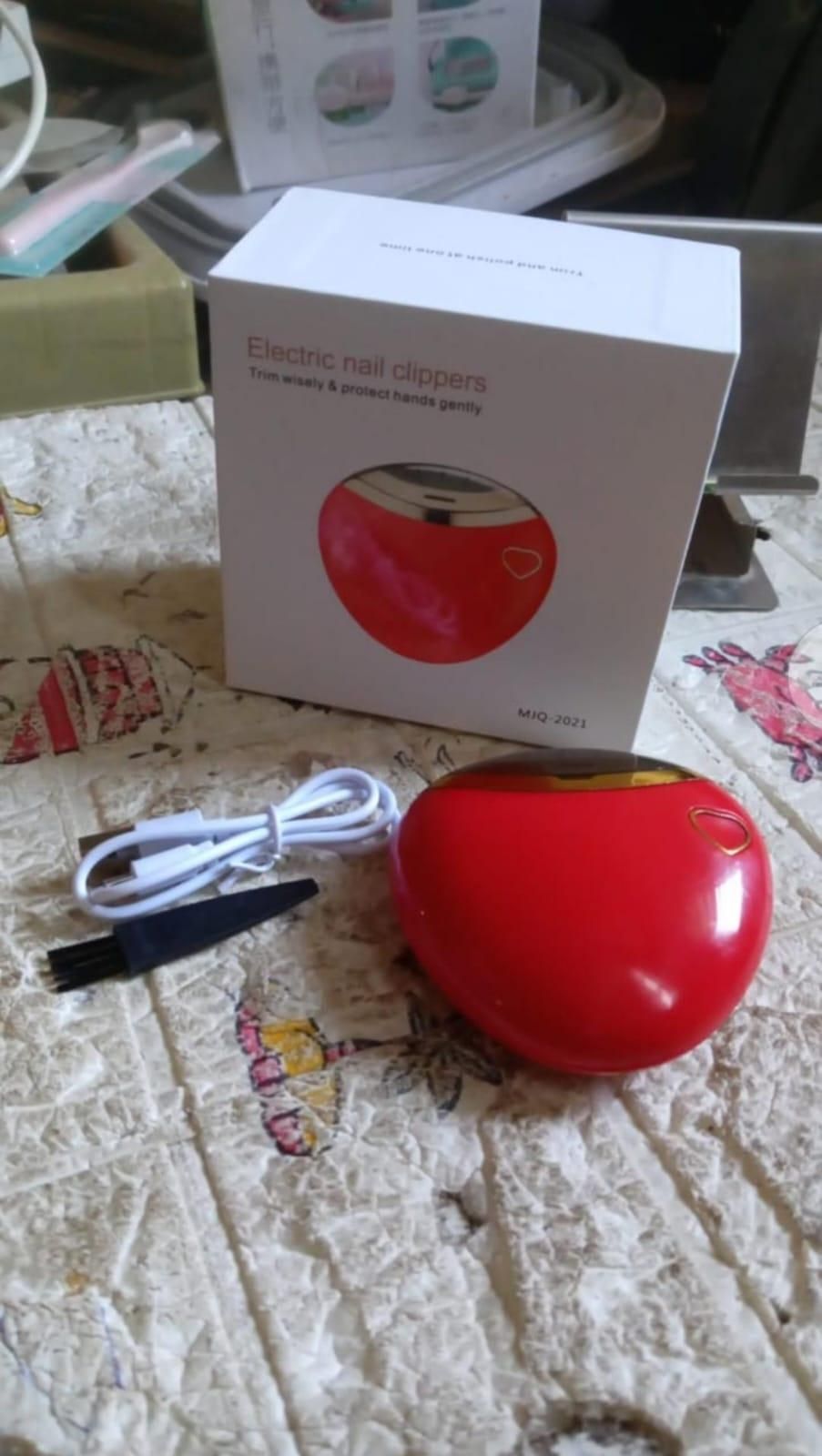 Electric Nail Clipper/Trimmer             Safe ✨ | Silent 🤫 | Smart Grooming for All Ages 👶👵